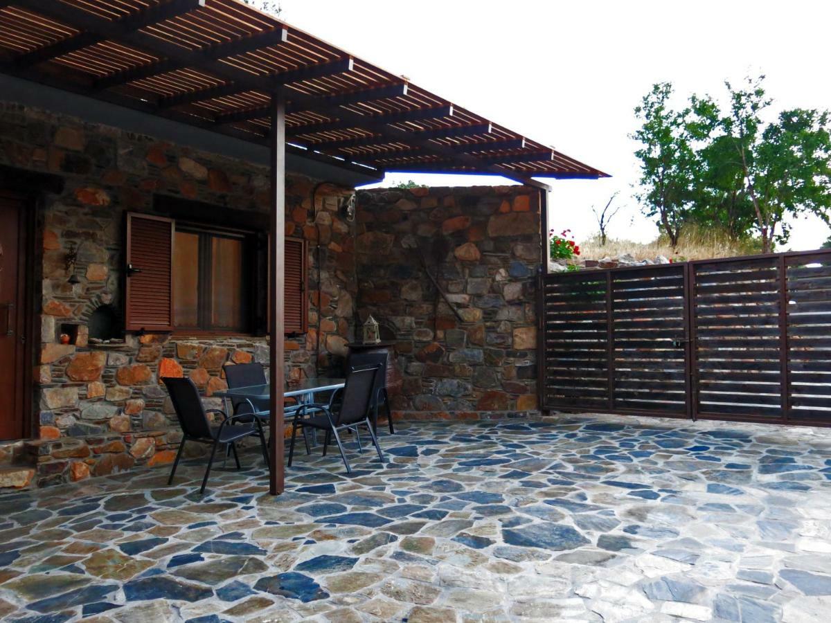 "Pefkopetro" Traditional House Keramoti  Ngoại thất bức ảnh